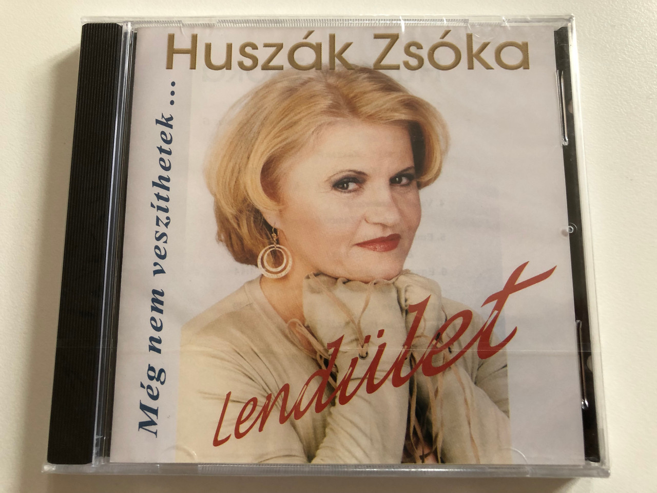 Huszák Zsóka – Lendület: Még Nem Veszíthetek… (CD)